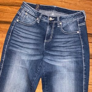 AURA FROM THE WOMEN AT WRANGLER JEAN